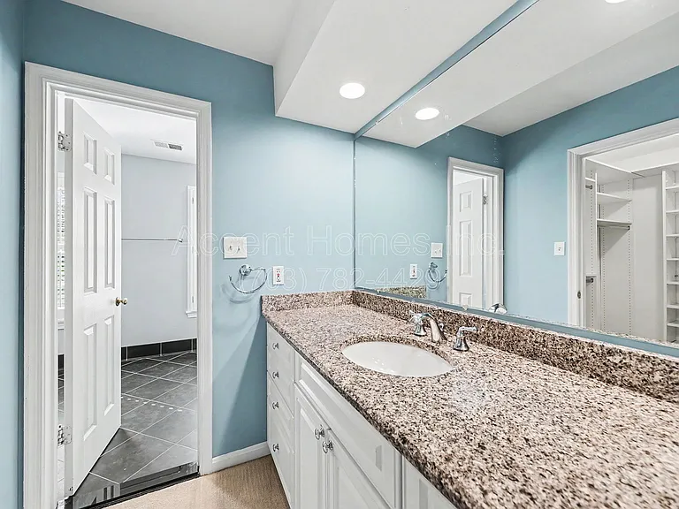 8942 Kenilworth Dr — Photo 20
