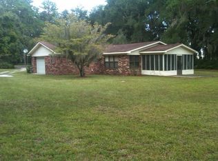 1506 Wayne St, Darien, GA 31305