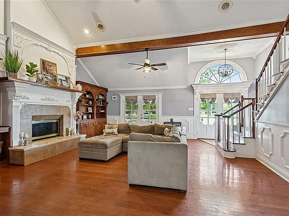 3rd image of 3409 Bayou Rd