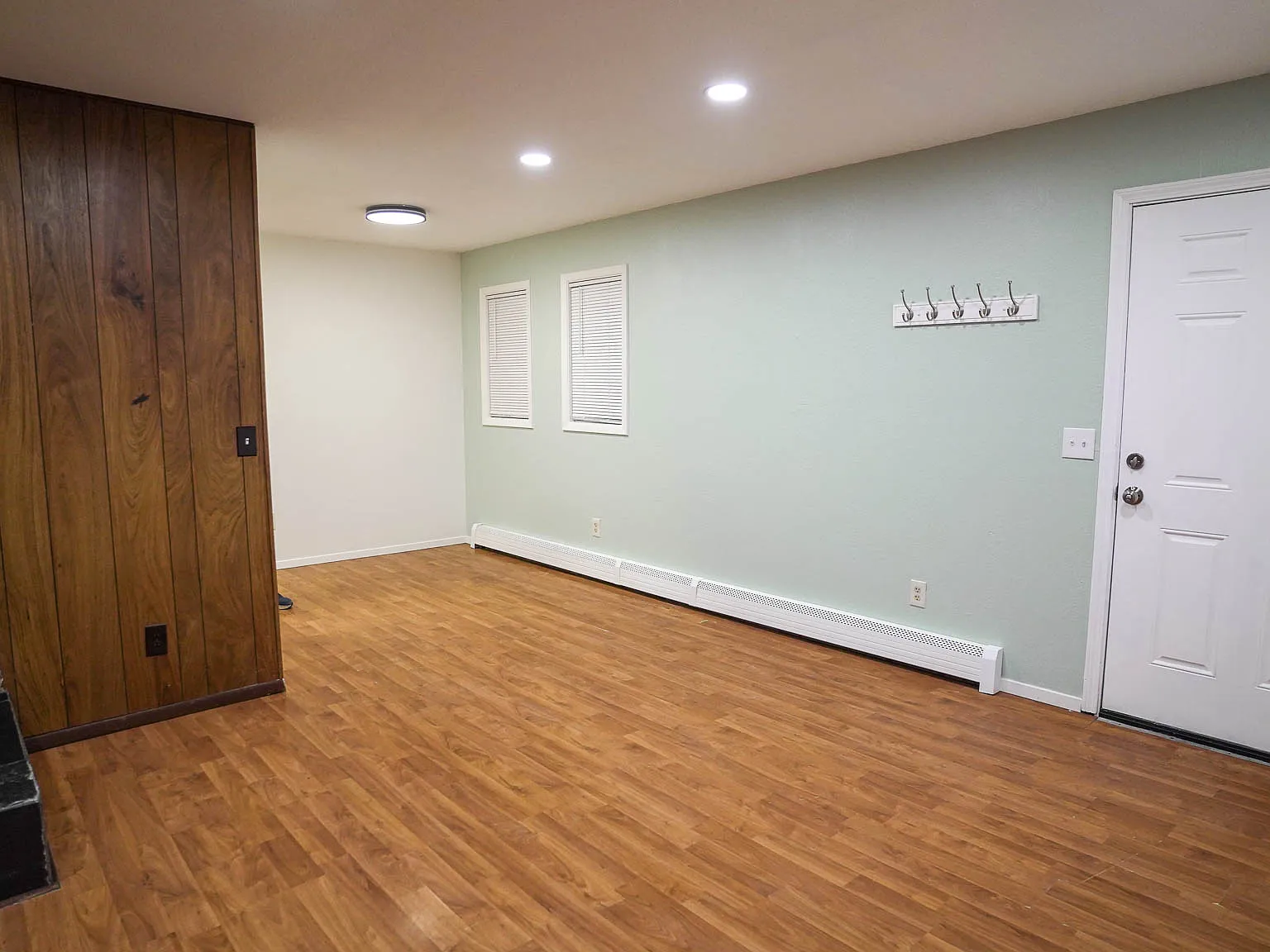 3 bed, 1000 sqft, $2,000 — Photo 1