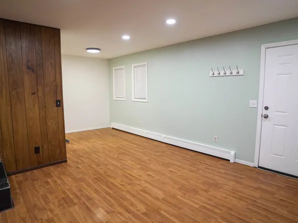3811 Checkmate Dr #B, Anchorage, AK 99508