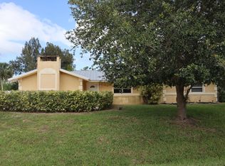 800 S 40th Ct, Fort Pierce, FL 34947