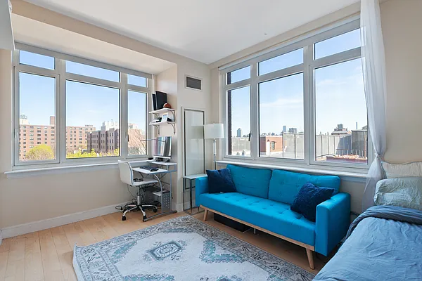 Rented by Compass | media 2