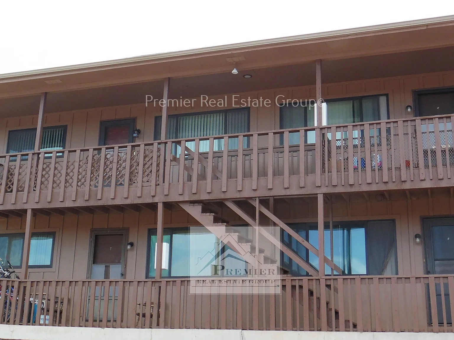 2 bed, 730 sqft, $950 — Photo 2