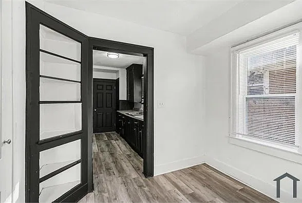 2219 E Gregory Blvd — Photo 5
