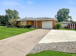 216 Klinger St, South Bend, IN 46614