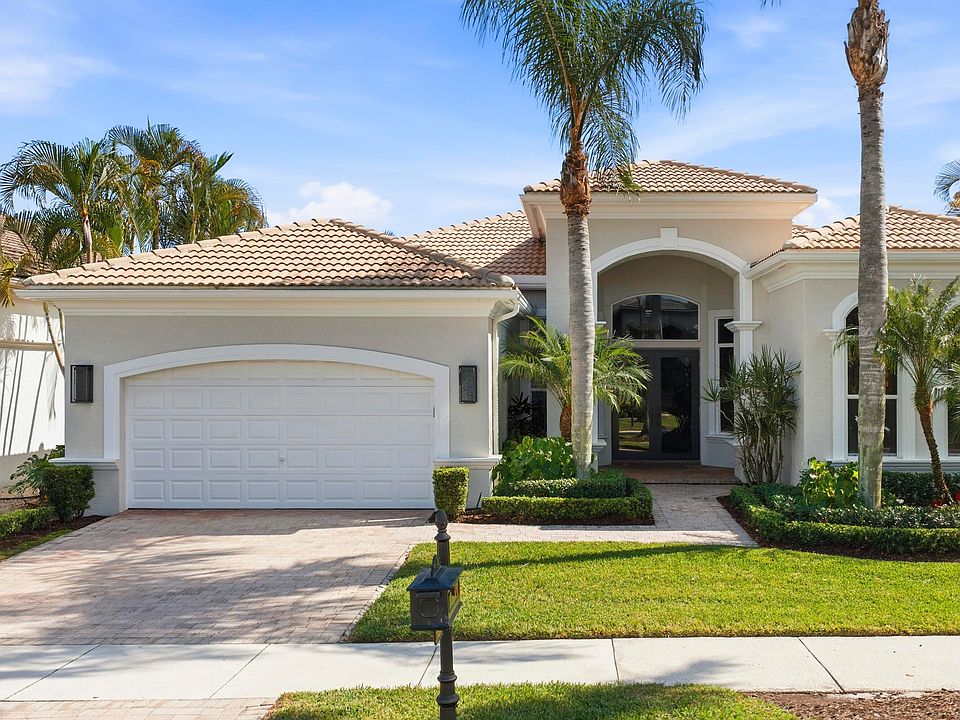 1st image of 328 Vizcaya Drive
