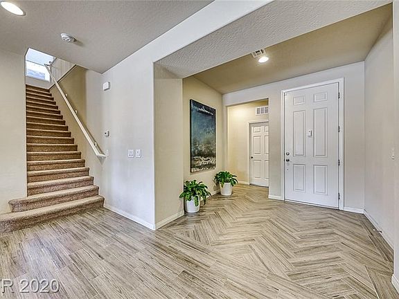 4th image of 148 Walkinshaw Ave