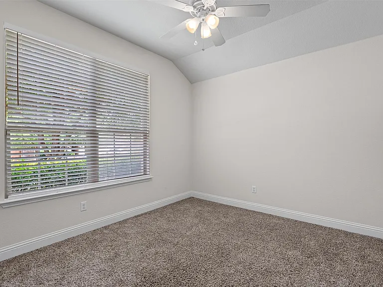 3021 Angelina Ct — Photo 24