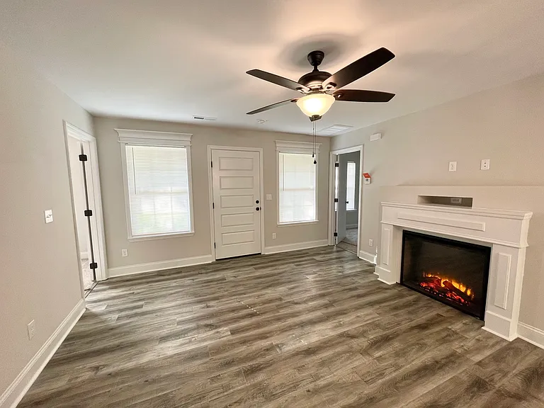 105 Biscayne Blvd — Photo 4