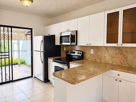 3rd image of 2775 W 61st St APT 102