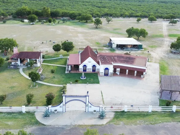 2035 Garland, Laredo, TX 78045