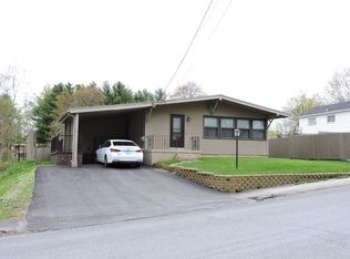 7 6th Ave, Augusta, ME 04330