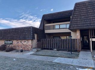 912 9th St APT 5, Rapid City, SD 57701