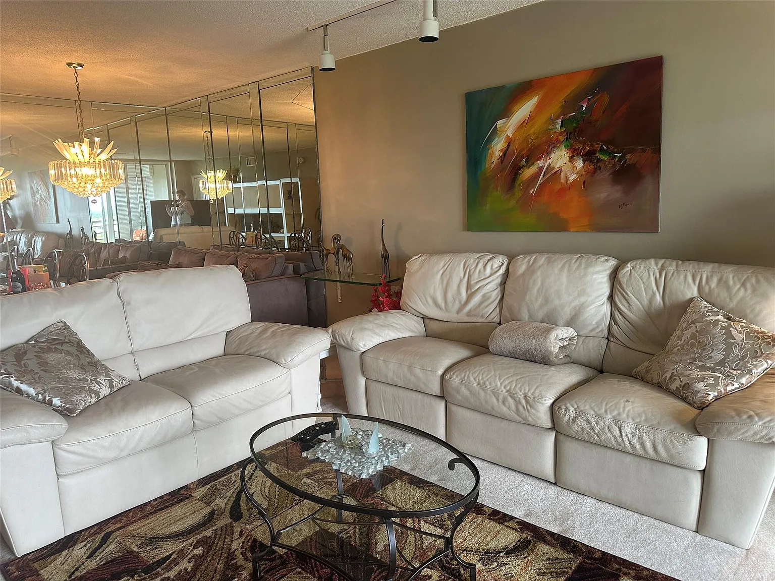 2 bed, 2.0 bath, 1150 sqft, $2,500 — Photo 2
