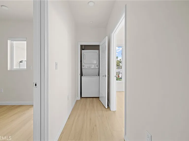 1818 S Norton Ave #310 — Photo 10