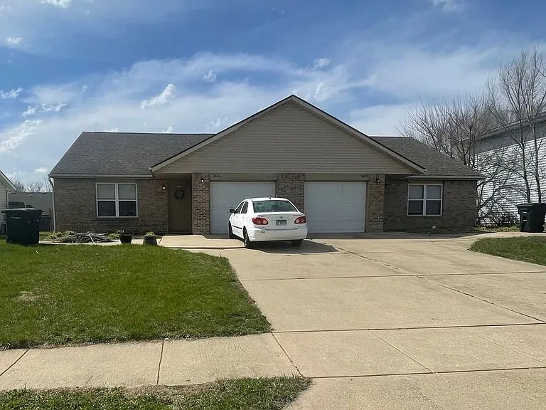 3602 Thornhill Cir E — Photo 1
