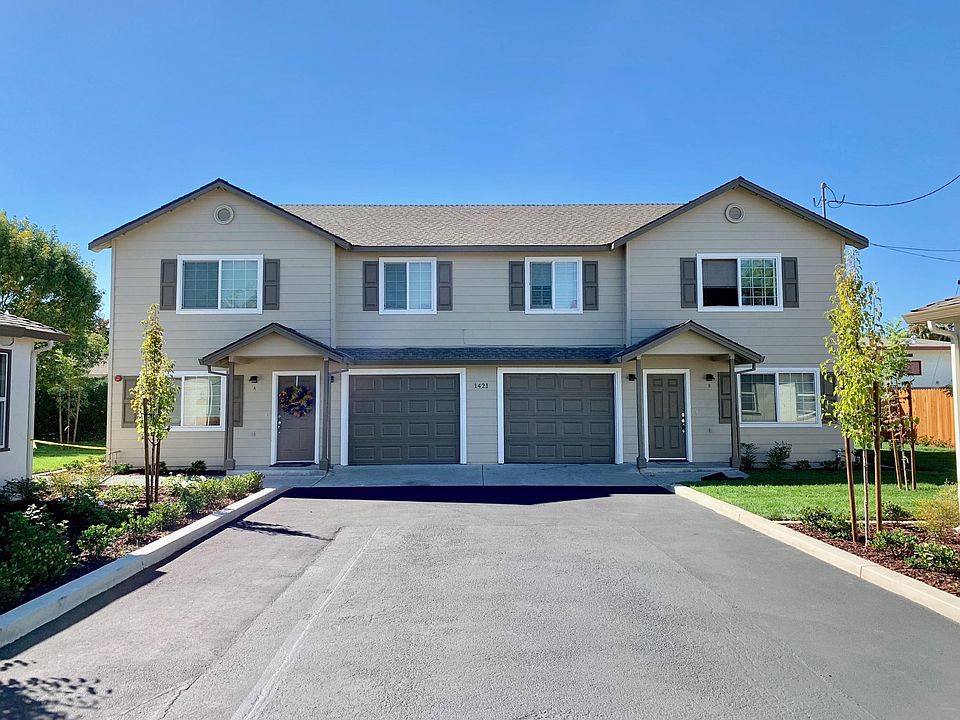 1st image of 1421 Holly Dr APT B