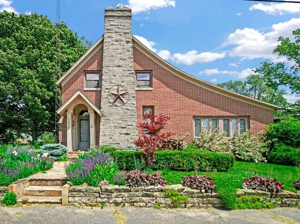 2822 Barrett Rd, Rochester, IN 46975