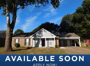 6425 Walnut Grove Rd, Horn Lake, MS 38637