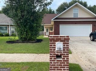 108 Sunnymeade Dr, Warner Robins, GA 31093