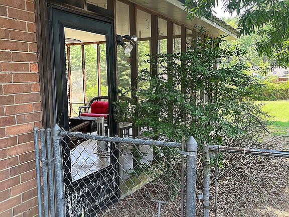 2nd image of 5 Blue Ridge Dr