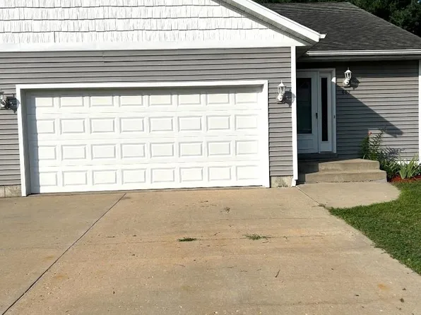 607 Eagle Crest Ct, Prairie Du Sac, WI 53578