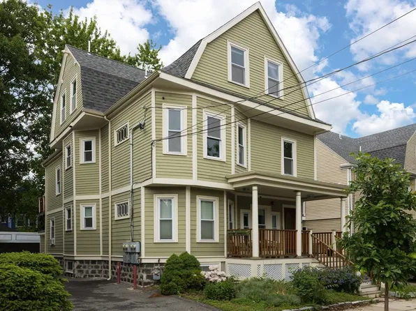 200 Willow Ave #3, Somerville, MA 02144