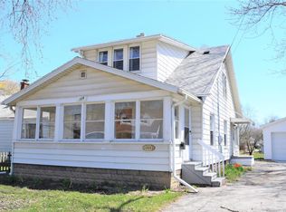 1318 Comfort St, Lansing, MI 48915
