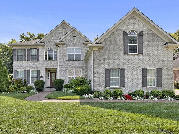2nd image of 2733 Avington Ct
