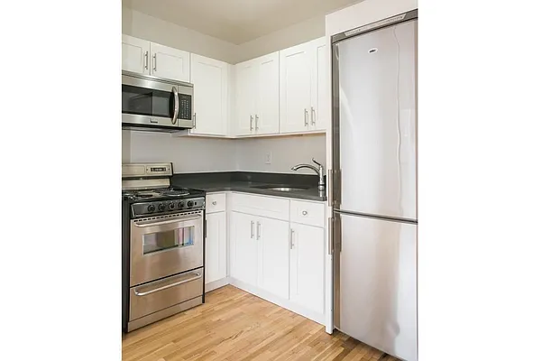 Rented by MNS | media 6