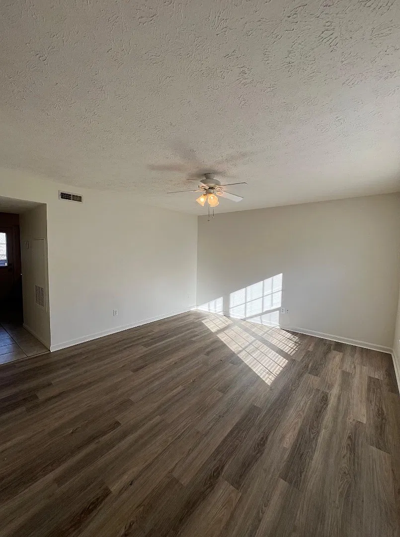 58 Haven Court - Unit 5 — Photo 4