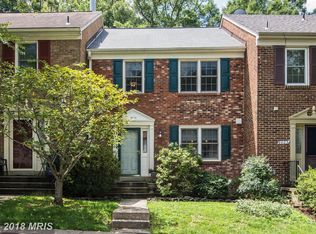 9023 Golden Leaf Ct, Springfield, VA 22153