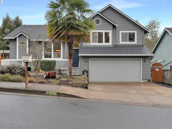 2708 Moon Mountain Dr, Eugene, OR 97403