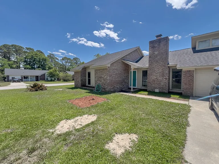 215 Ruffin Rd — Photo 10
