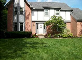 615 Ashbury Dr, Perrysburg, OH 43551