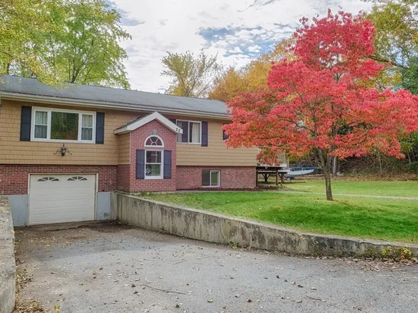 22 Hazel St, Haverhill, MA 01832