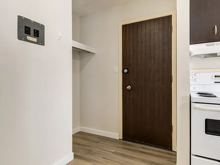 29 Grand Dr #2 — Photo 17