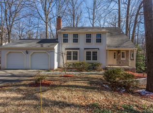 5840 New England Woods Dr, Burke, VA 22015