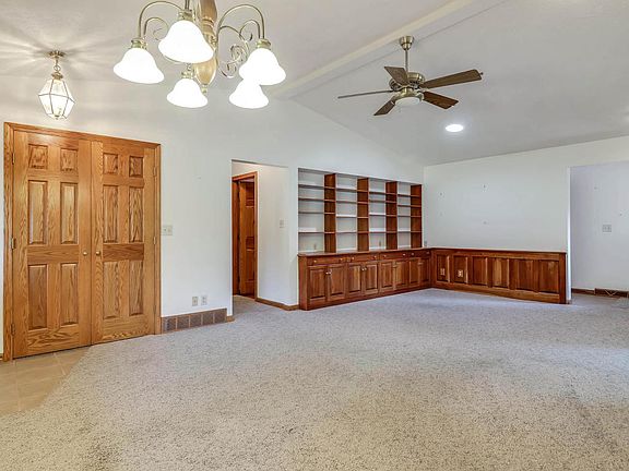5th image of 99 Timberwood Ln