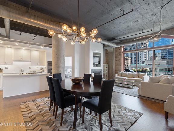 4th image of 360 W Illinois St APT 6F