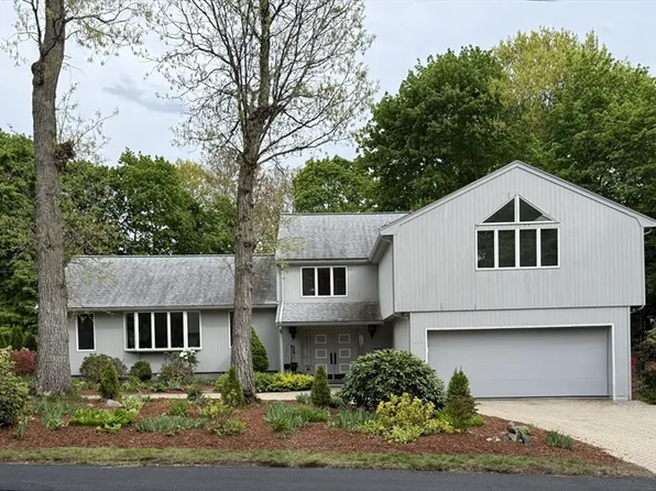 22 Phinney Rd, Lexington, MA 02421