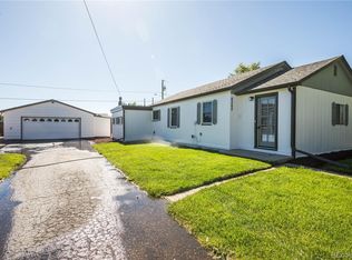 8260 Ivanhoe St, Dupont, CO 80024