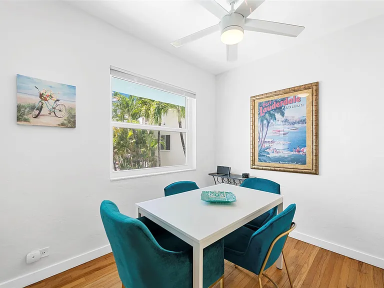 3015 Seville St #6 — Photo 8