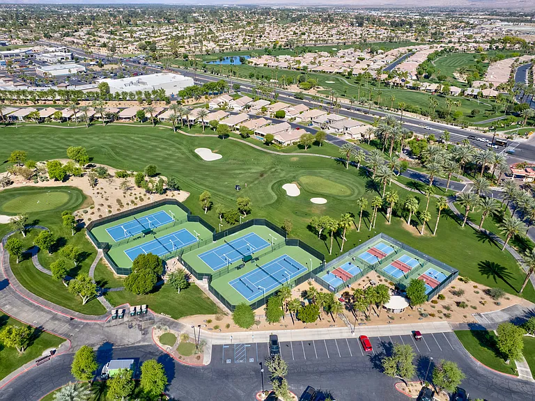 Community pickleball and tennis courts