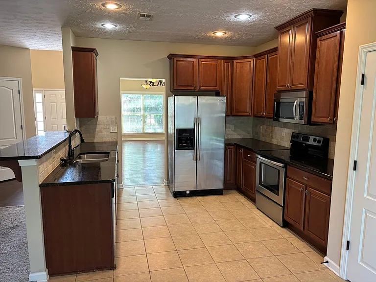 5982 Ivy Ridge Dr — Photo 2