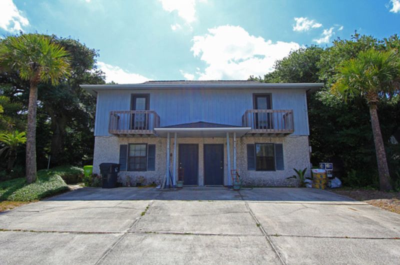 1st image of 2403 1st Ave