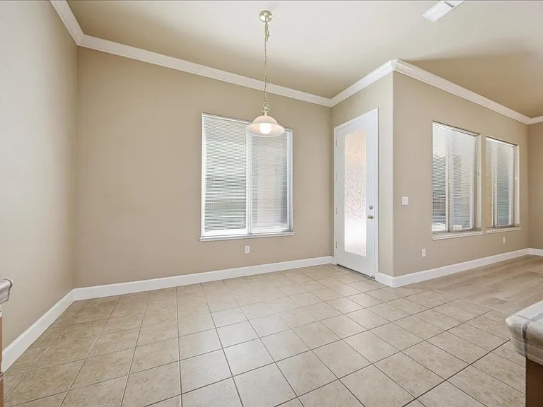 4319 Cadee Ct — Photo 17
