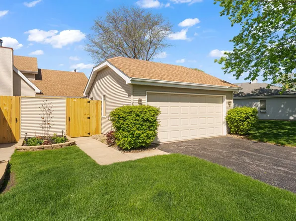 230 Holly Ln, Schererville, IN 46375