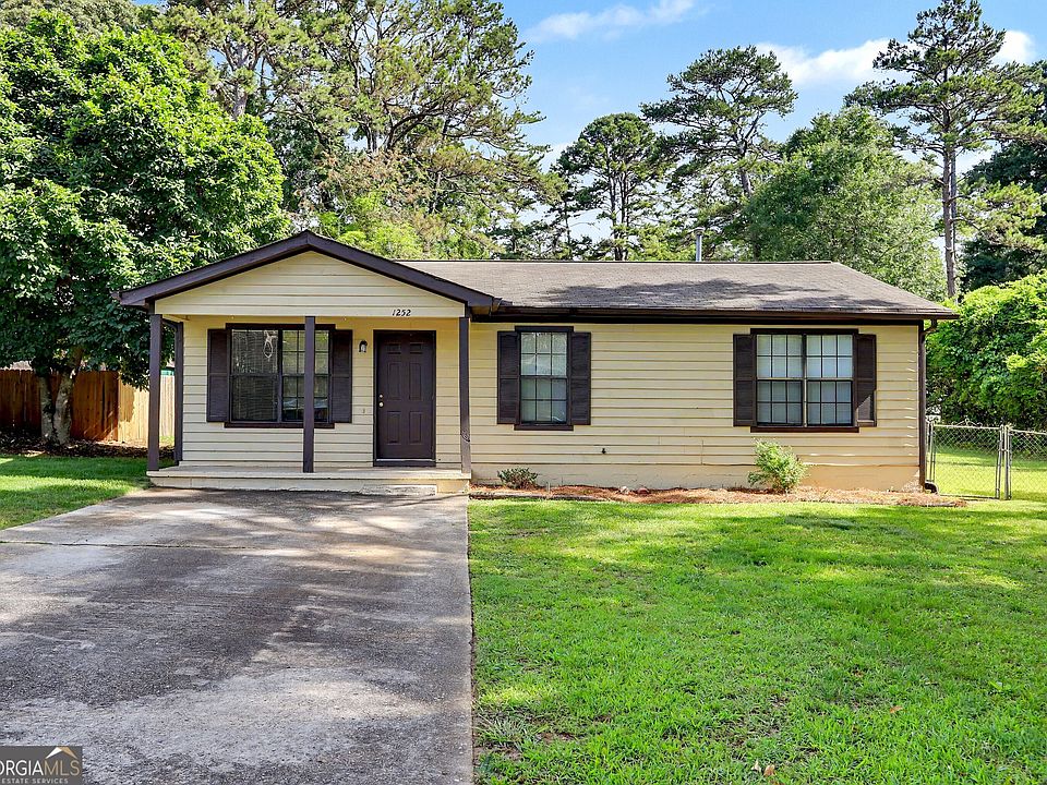1st image of 1252 La Belle St
